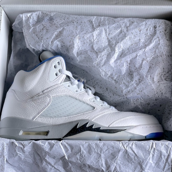 Jordan 5’s Stealth 2.0 - Picture 2 of 5